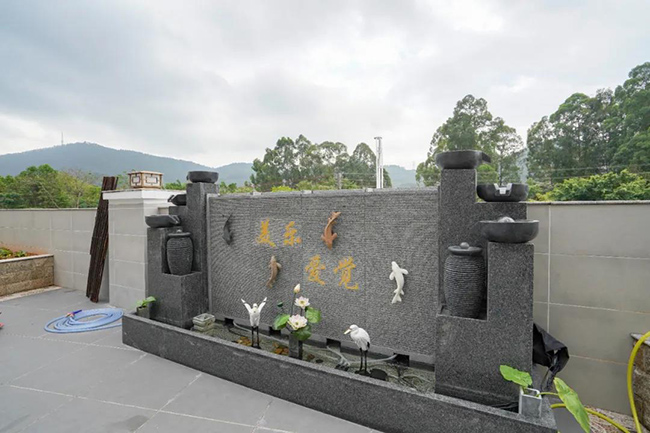 250㎡新中式別墅，室內(nèi)溫馨，后院融合自然環(huán)境
